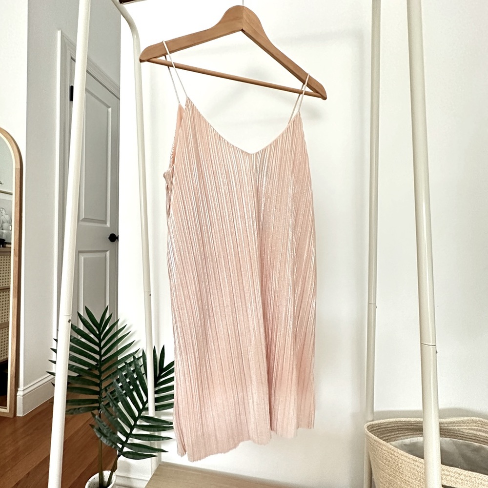 FOREVER21 - Blush shimmer spaghetti dress SIZE S
